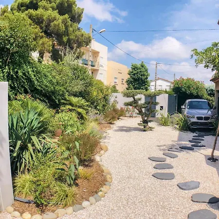 Holiday La Maison Des Arts By Interhome