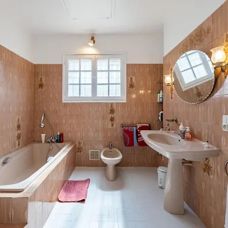 Holiday home Holiday La Maison Des Arts By Interhome *