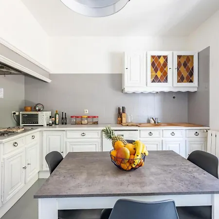 Holiday La Maison Des Arts By Interhome * Narbonne